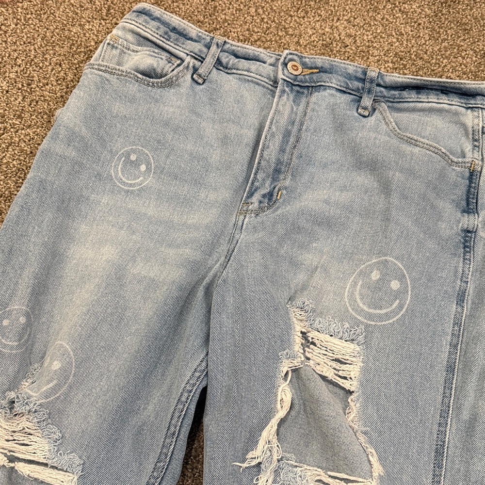 Hollister High Rise Light Blue Jeans with Smiley Details